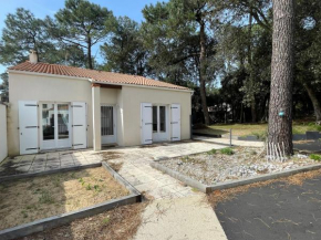 Maison familiale au cœur des pins avec jardin, proche plage, animaux acceptés, 700m de la côte. - FR-1-22-363